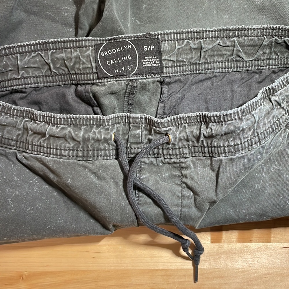 Drawstring shorts - Picture 2 of 3
